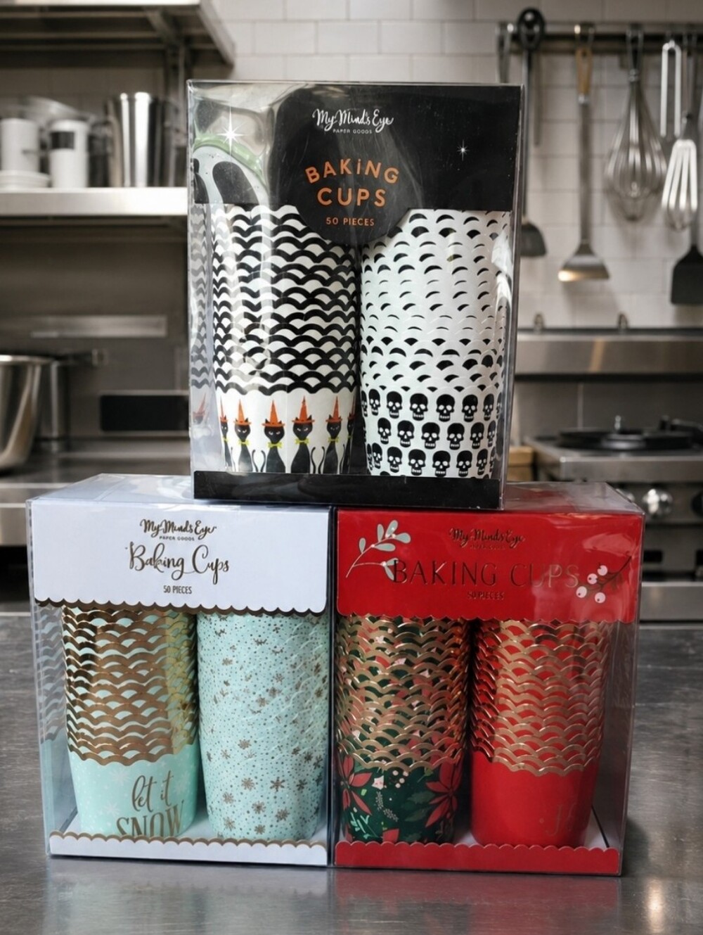 150 Cupcake Liners Cardboard Halloween Holiday Snack Party Cups Gold Foil 3 Sets